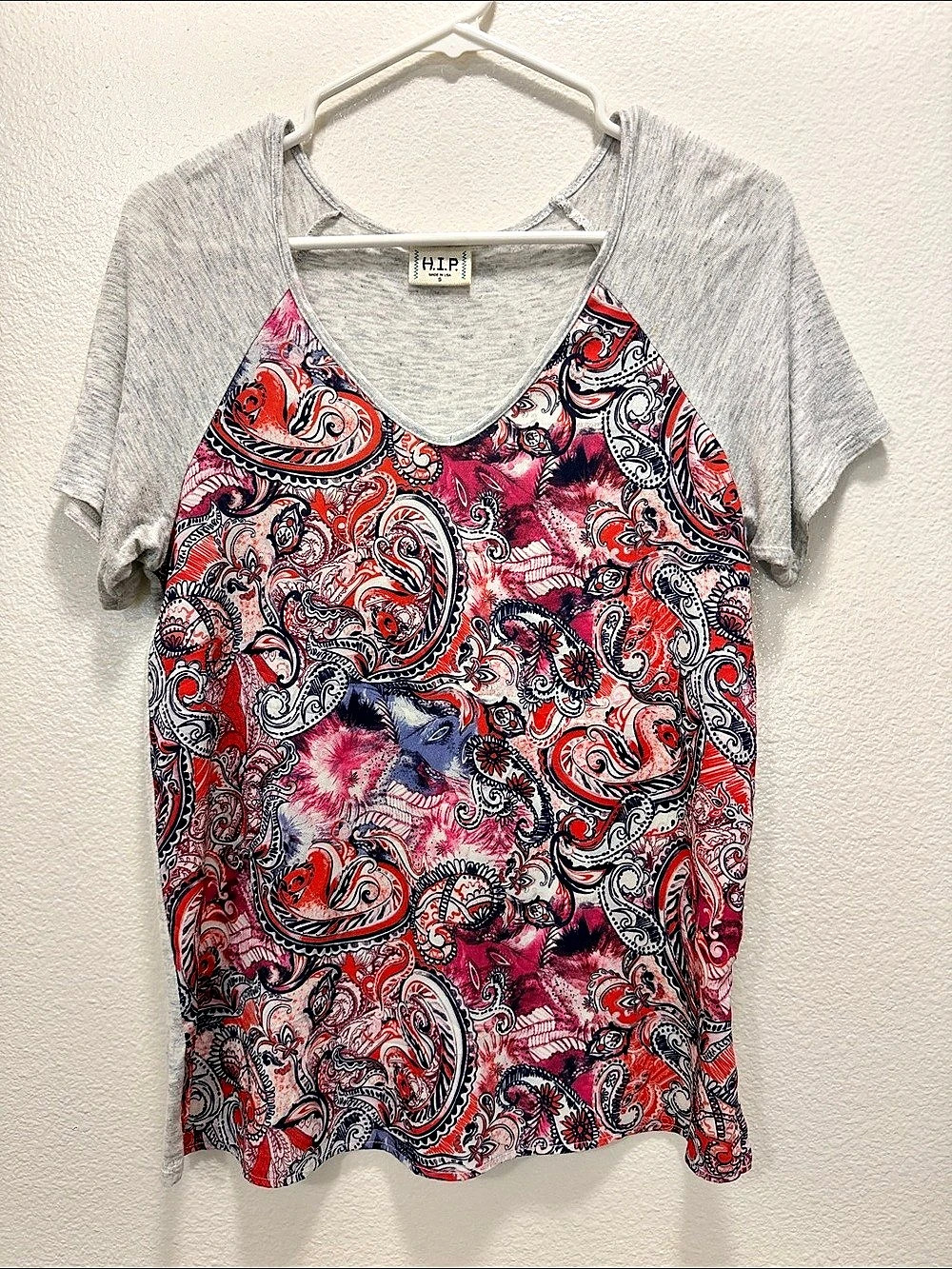 H.I.P Paisley Layered Short Sleeve Top in Gray Size Small